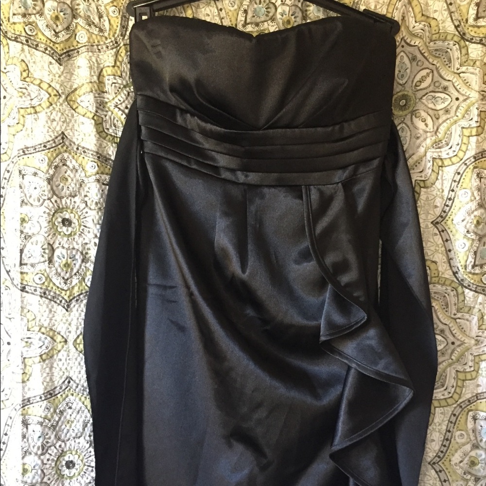 💟 3/$10 My Michelle Strapless dress